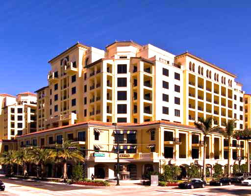 Exterior view of 200 East Condominiums in Boca Raton